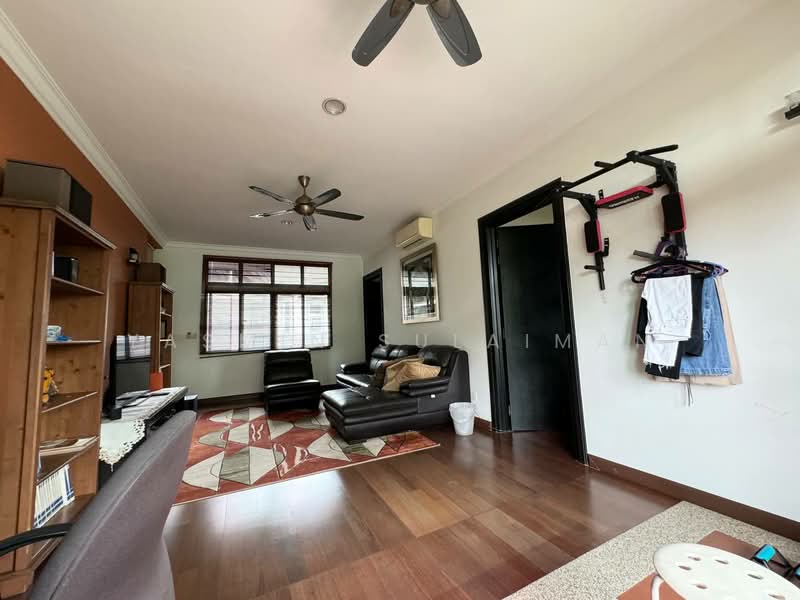 Rumah Berkembar untuk Dijual di Bukit Jelutong (Shah Alam) - Yasmin Sulaiman - Living Room - PropertyGuru.com.my