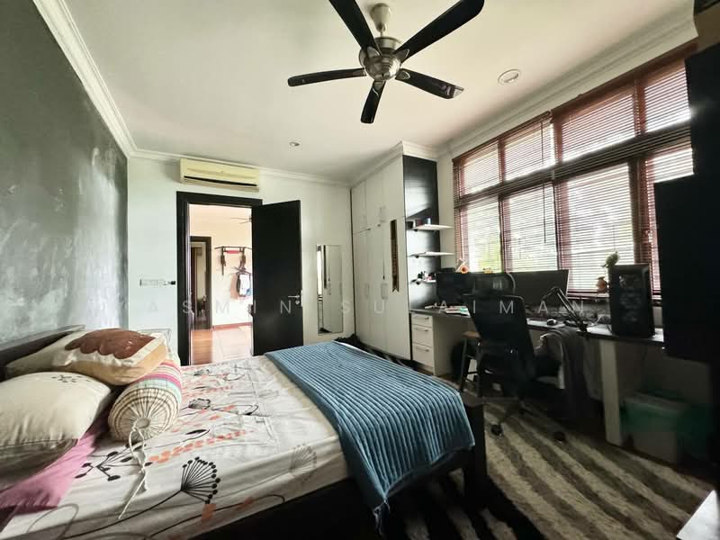 Rumah Berkembar untuk Dijual di Bukit Jelutong (Shah Alam) - Yasmin Sulaiman - Bedroom - PropertyGuru.com.my