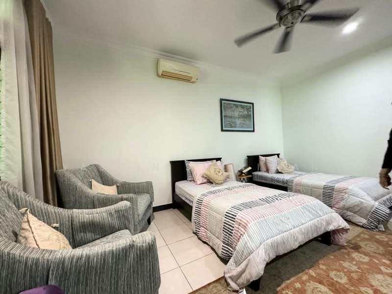 Rumah Berkembar untuk Dijual di Bukit Jelutong (Shah Alam) - Yasmin Sulaiman - Bedroom - PropertyGuru.com.my