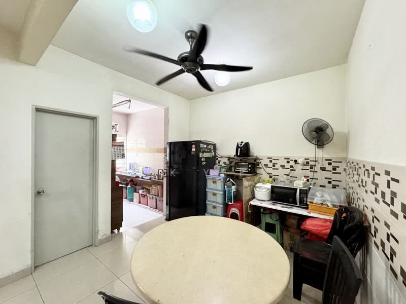 3-storey Terraced House for Sale in Taman Esplanad (Bukit Jalil) - CK Yee - PropertyGuru.com.my