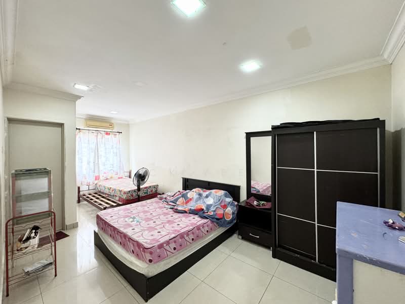 3-storey Terraced House for Sale in Taman Esplanad (Bukit Jalil) - CK Yee - PropertyGuru.com.my