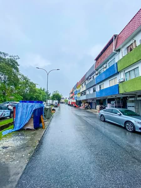 Shop / Office for Sale in Cheras (Kuala Lumpur) - Yasmin Sulaiman - Exterior - PropertyGuru.com.my