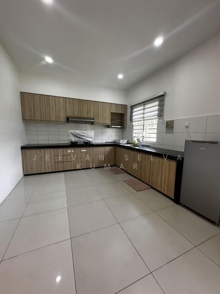 2-storey Terraced House for Rent in Cybersouth (Dengkil) - Jeevan Selva Kumar - Kitchen - PropertyGuru.com.my