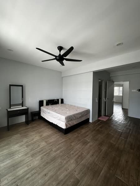 2-storey Terraced House for Rent in Cybersouth (Dengkil) - Jeevan Selva Kumar - Bedroom - PropertyGuru.com.my