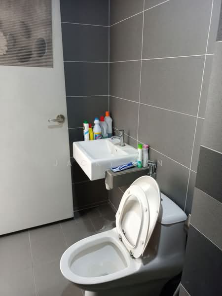 Condominium for Rent at Arte Subang West - Jacky Lin - Bathroom - PropertyGuru.com.my