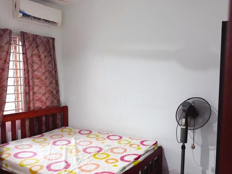 Rumah Teres 2 Tingkat untuk Dijual di TAMAN PUCHONG UTAMA (Puchong) - Kow Tze Fui - Bedroom - PropertyGuru.com.my