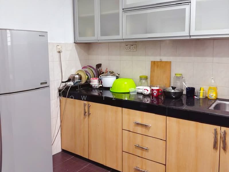 Rumah Teres 2 Tingkat untuk Dijual di TAMAN PUCHONG UTAMA (Puchong) - Kow Tze Fui - Kitchen - PropertyGuru.com.my