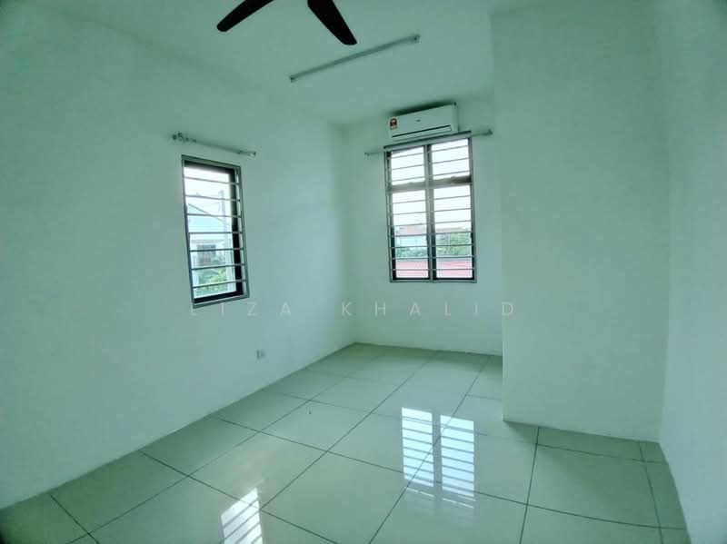 Rumah Teres 2 Tingkat untuk Dijual di Sepang (Selangor) - Liza Khalid - PropertyGuru.com.my