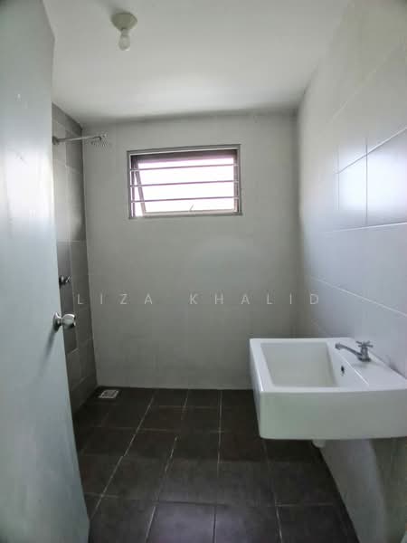 Rumah Teres 2 Tingkat untuk Dijual di Sepang (Selangor) - Liza Khalid - PropertyGuru.com.my