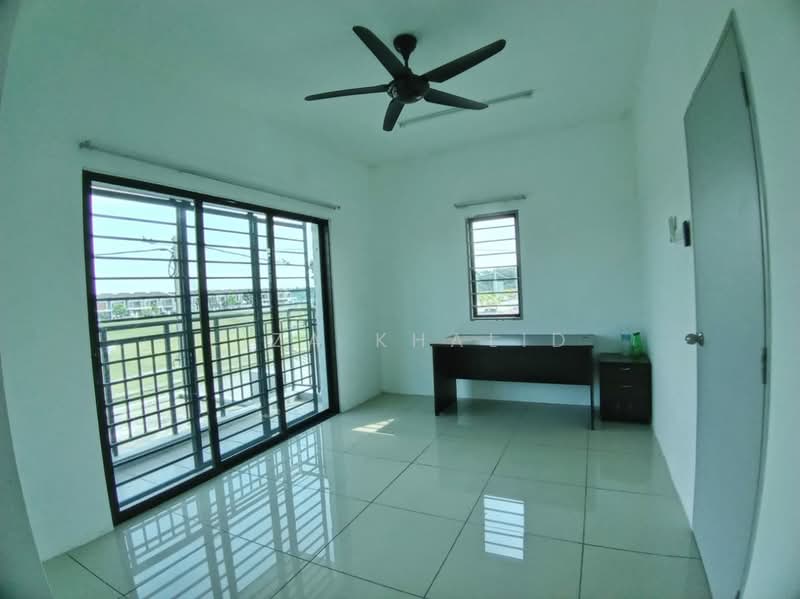 Rumah Teres 2 Tingkat untuk Dijual di Sepang (Selangor) - Liza Khalid - PropertyGuru.com.my