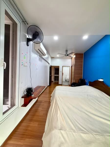 Rumah Teres untuk Dijual di Taman Kluang Barat (Kluang) - Cassie Chin - Bedroom - PropertyGuru.com.my