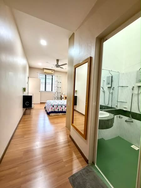 Rumah Teres untuk Dijual di Taman Kluang Barat (Kluang) - Cassie Chin - Corridor - PropertyGuru.com.my