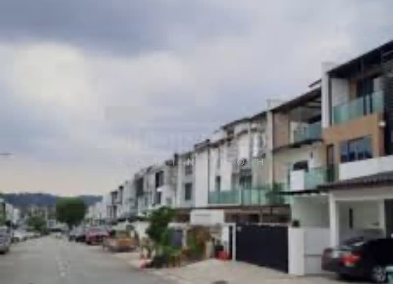3-storey Terraced House for Sale in Kinrara Residence (Puchong) - Robin Loh - PropertyGuru.com.my