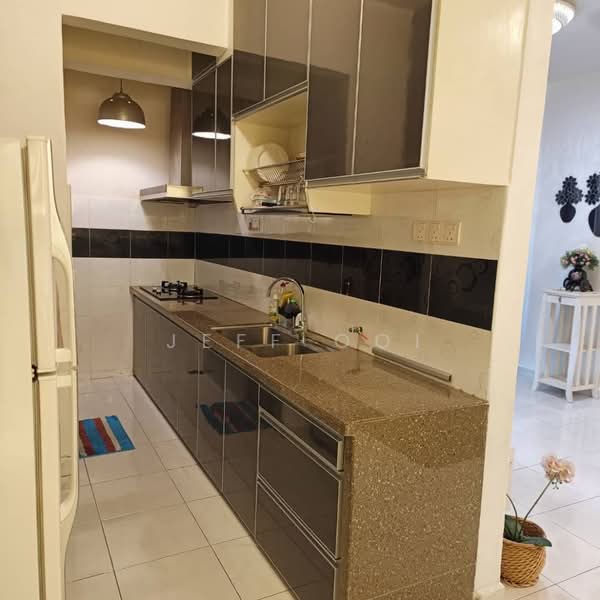 Pangsapuri untuk Disewa di Damai Vista Apartment - Jeff Ooi - Kitchen - PropertyGuru.com.my
