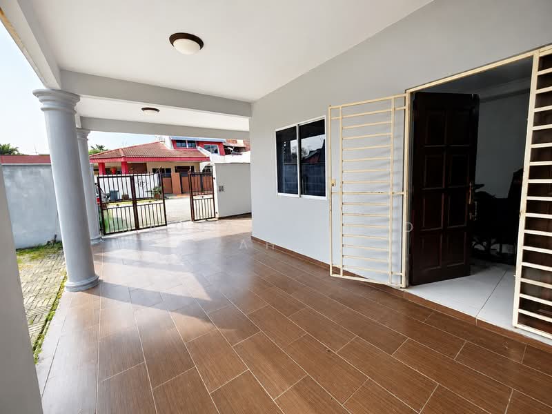 Rumah Teres 2 Tingkat untuk Dijual di Taman Rasah Jaya (Rasah) - Naufal Ahmad Azahari - Exterior - PropertyGuru.com.my