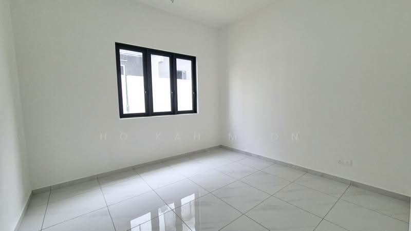 Rumah Berkembar untuk Dijual di Bandar Sungai Long (Selangor) - Ho Kah Moon - Interior - PropertyGuru.com.my