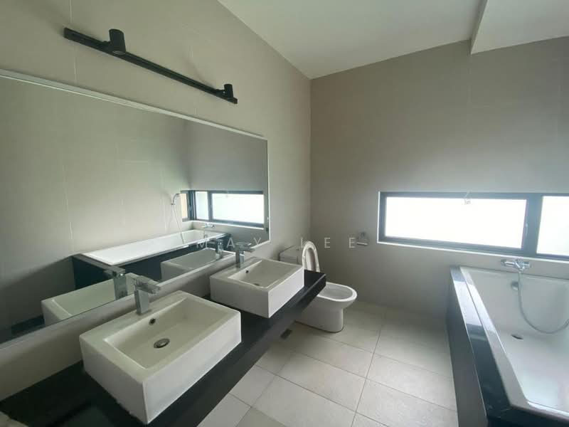 Rumah Berkembar untuk Dijual di Johor Bahru (Johor) - May Lee - Bathroom - PropertyGuru.com.my