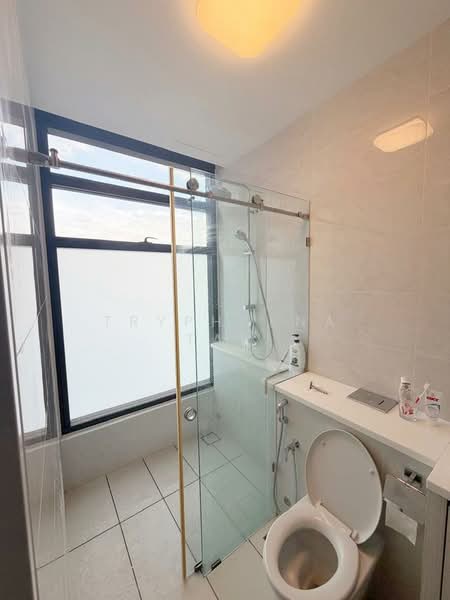 Condominium for Sale at Setia Sky 88 - Tryphaena Tan - Bathroom - PropertyGuru.com.my