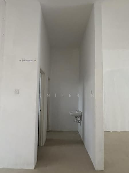 Shop for Sale in Taman Indah (Tampoi) - Jennifer Ng - Corridor - PropertyGuru.com.my