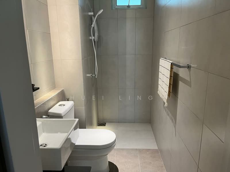 Condominium for Sale at Sanderling Lakefront - Huei Ling - Bathroom - PropertyGuru.com.my