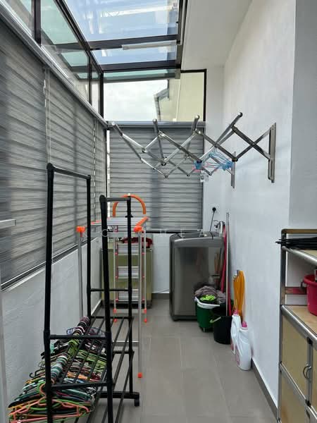 Rumah Berkembar untuk Dijual di Elmina (Shah Alam) - KC Cheah - Balcony - PropertyGuru.com.my