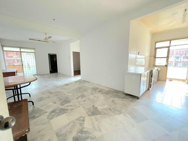Apartment for Sale at Dahlia - SITI KHAIRIYAH JAAFAR - Living Room - PropertyGuru.com.my