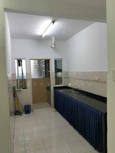 Kondominium untuk Disewa di Banjaria Court - Ketty Ching - Kitchen - PropertyGuru.com.my