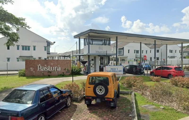 2-storey Terraced House for Sale in Iringan Bayu (Seremban) - Rashidah Juremi - Exterior - PropertyGuru.com.my