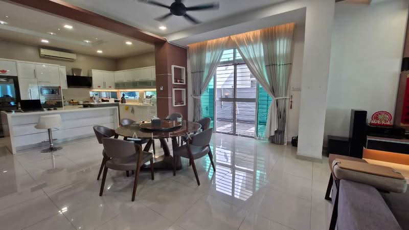 Semi-Detached House for Sale in Jalan Klang Lama (Old Klang Road) (Kuala Lumpur) - Alex Lew - Kitchen - PropertyGuru.com.my