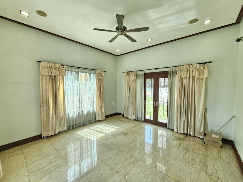 Bungalow for Sale in Bukit Jelutong (Shah Alam) - Winny Su - Living Room - PropertyGuru.com.my
