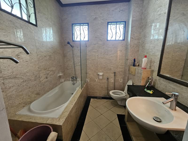 Bungalow for Sale in Bukit Jelutong (Shah Alam) - Winny Su - PropertyGuru.com.my