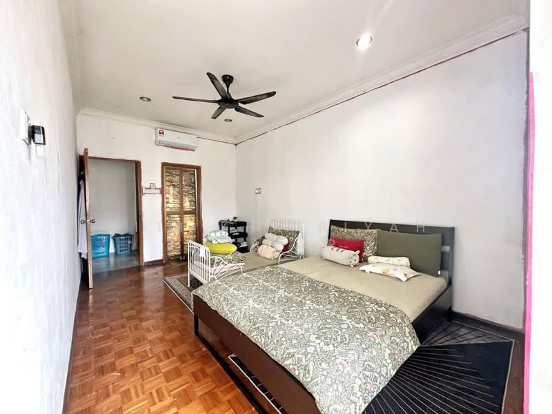 Apartment for Sale at Dahlia - SITI KHAIRIYAH JAAFAR - Bedroom - PropertyGuru.com.my