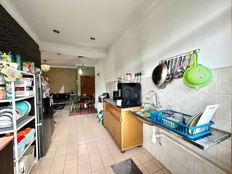 Apartment for Sale at Dahlia - SITI KHAIRIYAH JAAFAR - Kitchen - PropertyGuru.com.my