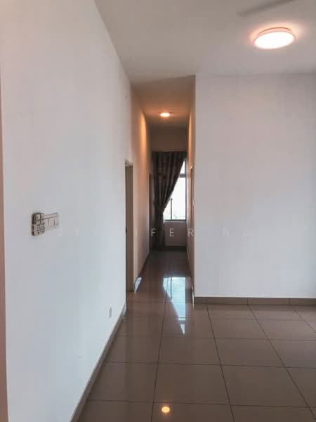 Kondominium untuk Dijual di D'Rich Executive Suites - Jennifer Ng - Corridor - PropertyGuru.com.my