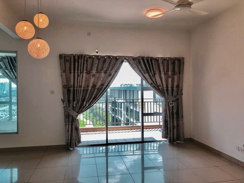 Kondominium untuk Dijual di D'Rich Executive Suites - Jennifer Ng - Balcony - PropertyGuru.com.my