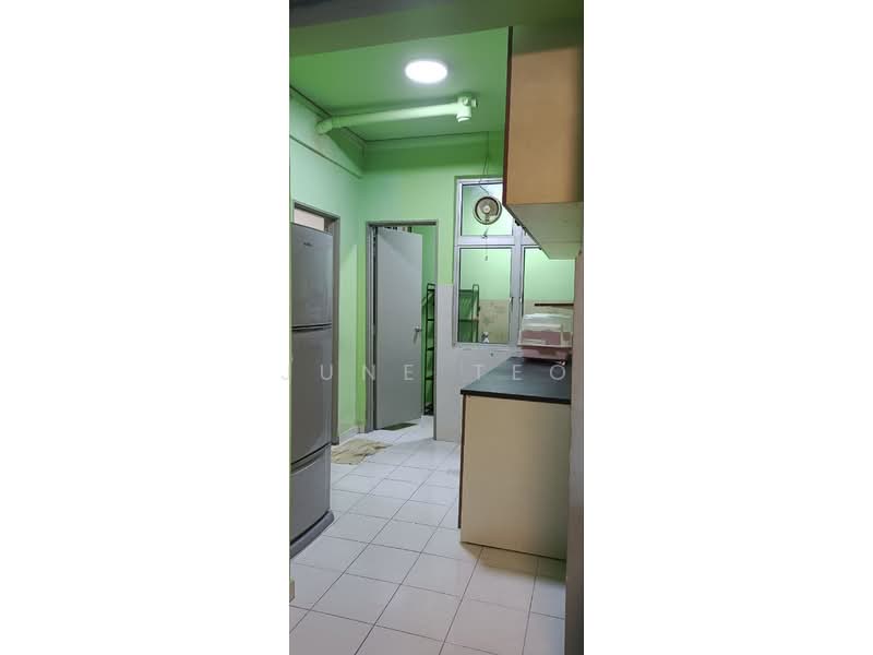 Pangsapuri untuk Disewa di Molek Ria - June Teo - Kitchen - PropertyGuru.com.my