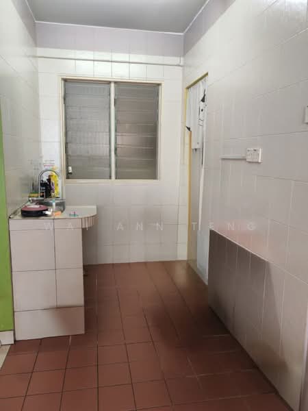 Rumah Flat untuk Dijual di Permai Ria - Wai Ann Teng - Kitchen - PropertyGuru.com.my