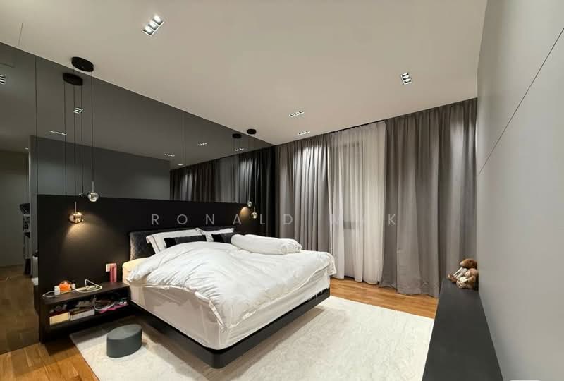 Rumah Berkembar untuk Dijual di Leisure Farm (Gelang Patah) - Ronald Mak - Bedroom - PropertyGuru.com.my