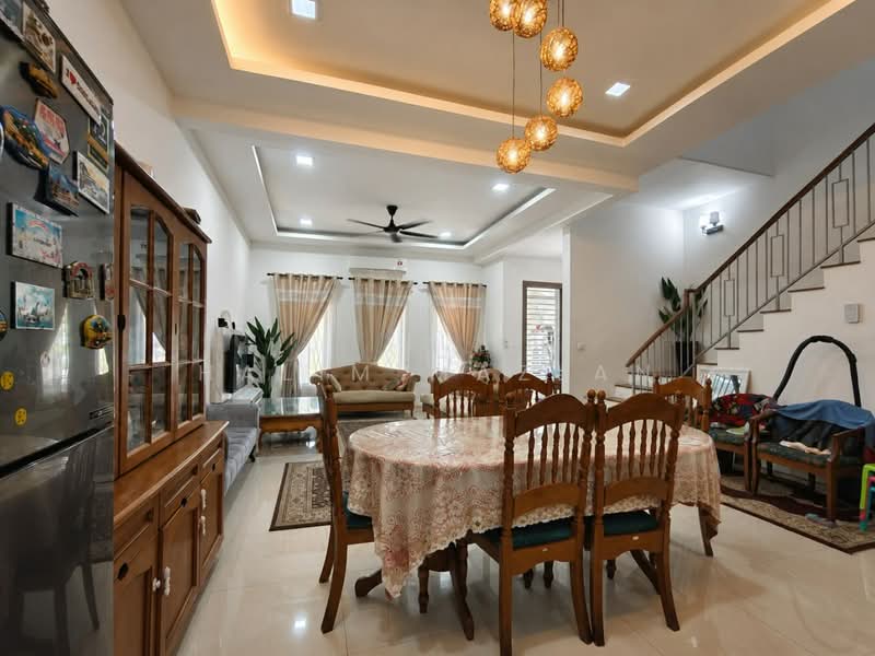 2-storey Terraced House for Rent in Cyberjaya (Selangor) - Halim Mazlan - Living Room - PropertyGuru.com.my