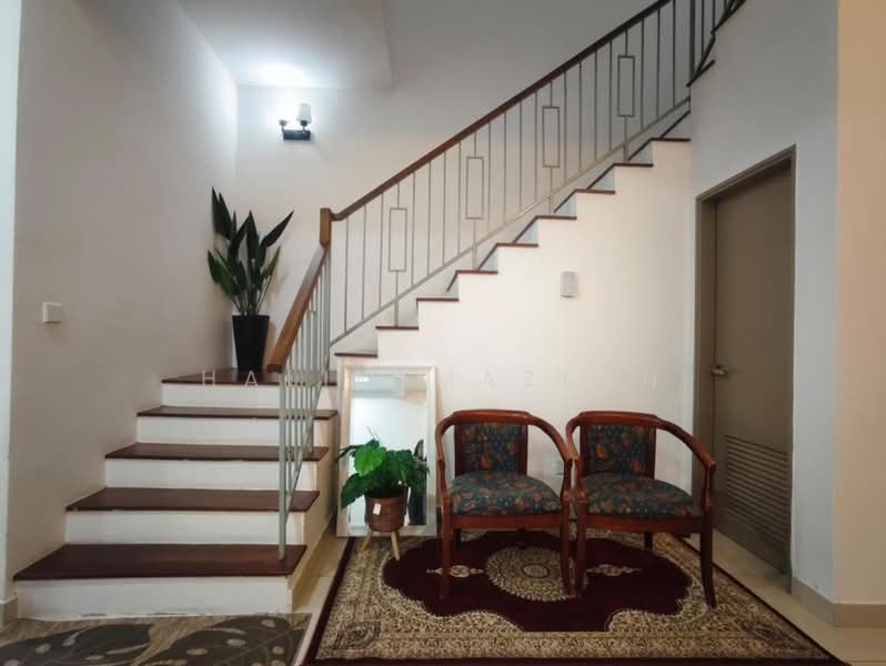 2-storey Terraced House for Rent in Cyberjaya (Selangor) - Halim Mazlan - Stairs - PropertyGuru.com.my