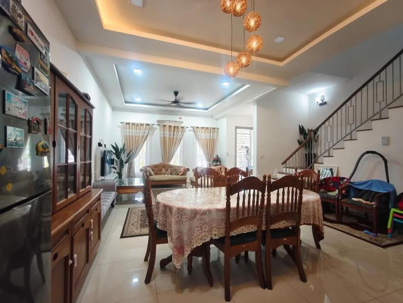 2-storey Terraced House for Rent in Cyberjaya (Selangor) - Halim Mazlan - Dining Room - PropertyGuru.com.my