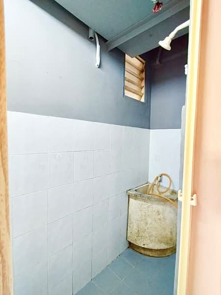 Rumah Flat untuk Dijual di Pangsapuri Prima Cempaka - Muhammed Nazri bin Mustapha - Bathroom - PropertyGuru.com.my