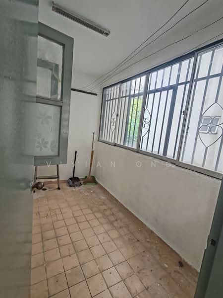 Kondominium untuk Dijual di Pantai Hillpark 5 - Vivian Ong - Balcony - PropertyGuru.com.my