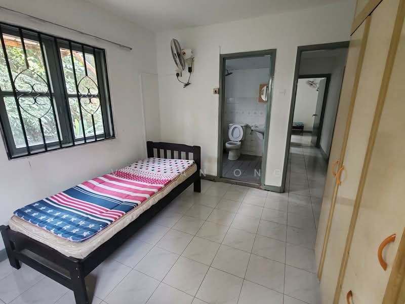 Kondominium untuk Dijual di Pantai Hillpark 5 - Vivian Ong - Bedroom - PropertyGuru.com.my