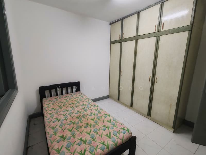 Kondominium untuk Dijual di Pantai Hillpark 5 - Vivian Ong - Bedroom - PropertyGuru.com.my