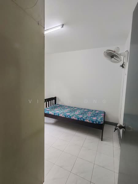 Kondominium untuk Dijual di Pantai Hillpark 5 - Vivian Ong - Bedroom - PropertyGuru.com.my