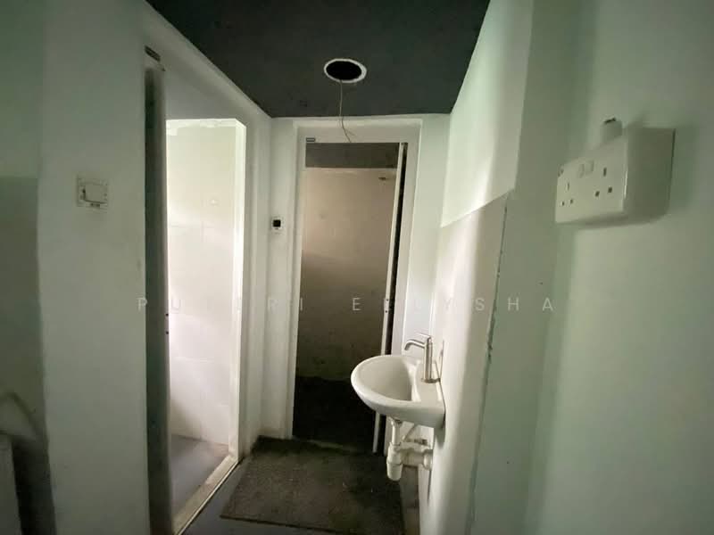 Shop for Rent in KEN Rimba (Shah Alam) - Puteri Ellysha - Bathroom - PropertyGuru.com.my
