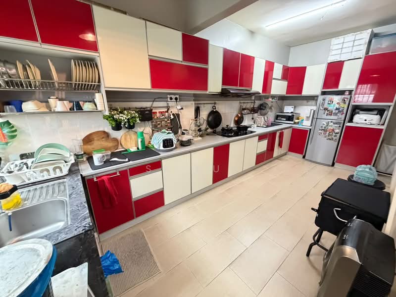 2-storey Terraced House for Sale in Kota Emerald (Rawang) - SK Luk - Kitchen - PropertyGuru.com.my