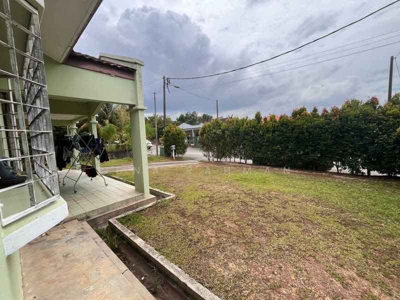 Semi-Detached House for Sale in Seremban 2 (Negeri Sembilan) - Rena Rahman - Exterior - PropertyGuru.com.my