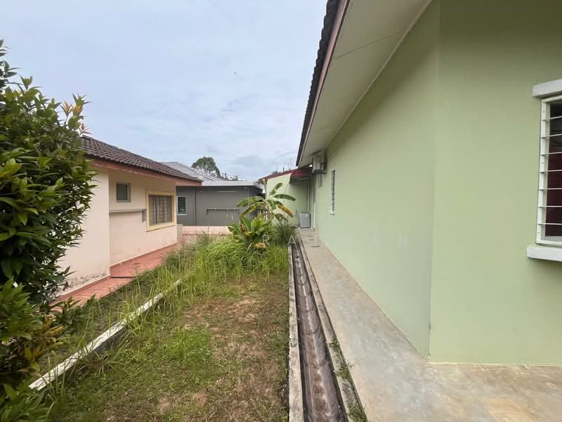 Semi-Detached House for Sale in Seremban 2 (Negeri Sembilan) - Rena Rahman - Exterior - PropertyGuru.com.my